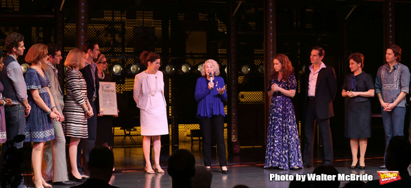 Carole King with the cast  Photo