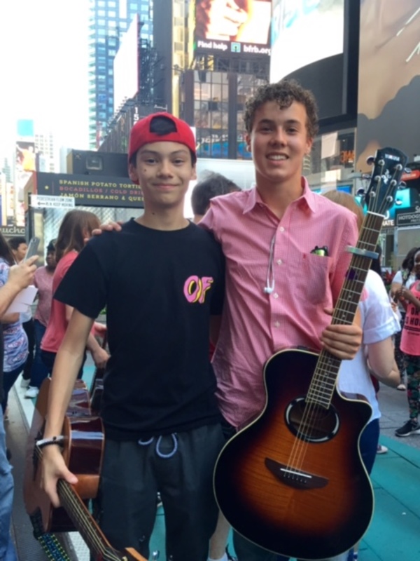 Photo Flash: Broadway Youth Perform 'Imagine' for Peace in Orlando 