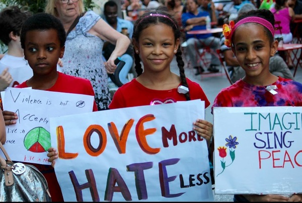 Photo Flash: Broadway Youth Perform 'Imagine' for Peace in Orlando Image