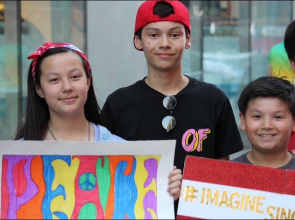 Photo Flash: Broadway Youth Perform 'Imagine' for Peace in Orlando Image