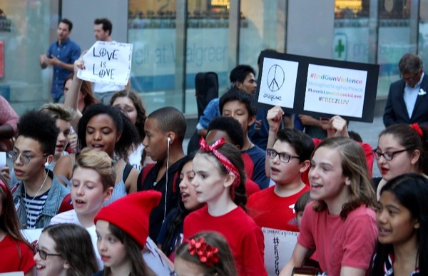 Photo Flash: Broadway Youth Perform 'Imagine' for Peace in Orlando Image