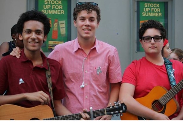 Photo Flash: Broadway Youth Perform 'Imagine' for Peace in Orlando Image