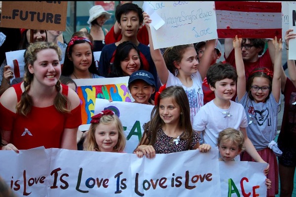 Photo Flash: Broadway Youth Perform 'Imagine' for Peace in Orlando Image