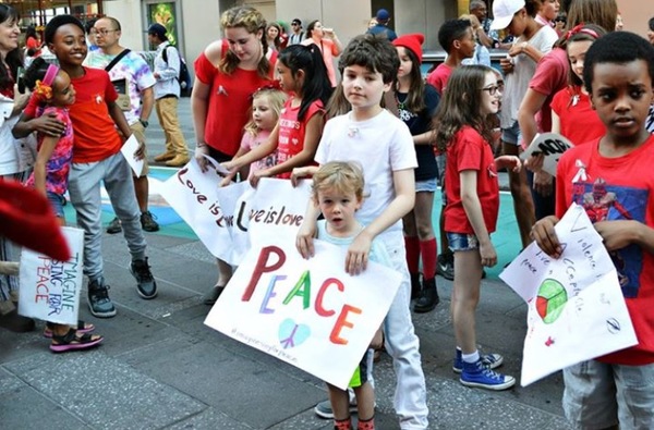 Photo Flash: Broadway Youth Perform 'Imagine' for Peace in Orlando Image