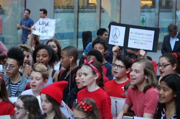 Photo Flash: Broadway Youth Perform 'Imagine' for Peace in Orlando 