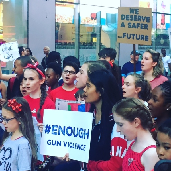 Photo Flash: Broadway Youth Perform 'Imagine' for Peace in Orlando Image