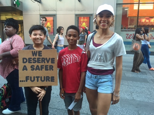 Photo Flash: Broadway Youth Perform 'Imagine' for Peace in Orlando Image