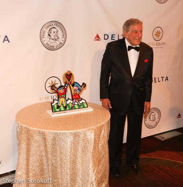 Photo Coverage: Tony Bennett Receives Friars Club Entertainment Icon Award Image