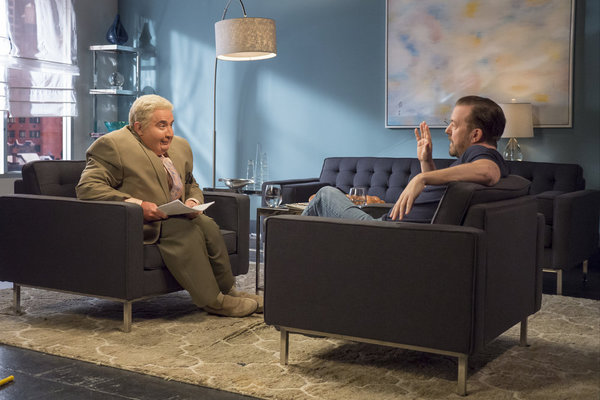 Photo Flash: Ana Gasteyer, Ricky Gervais, Kevin Kline & More Guest on MAYA & MARTY Image