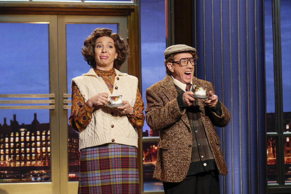 Photo Flash: Ana Gasteyer, Ricky Gervais, Kevin Kline & More Guest on MAYA & MARTY Image