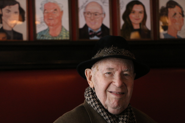 Photo Flash: Theatrical Attorney Donald C. Farber Gets Sardi's Portrait Image
