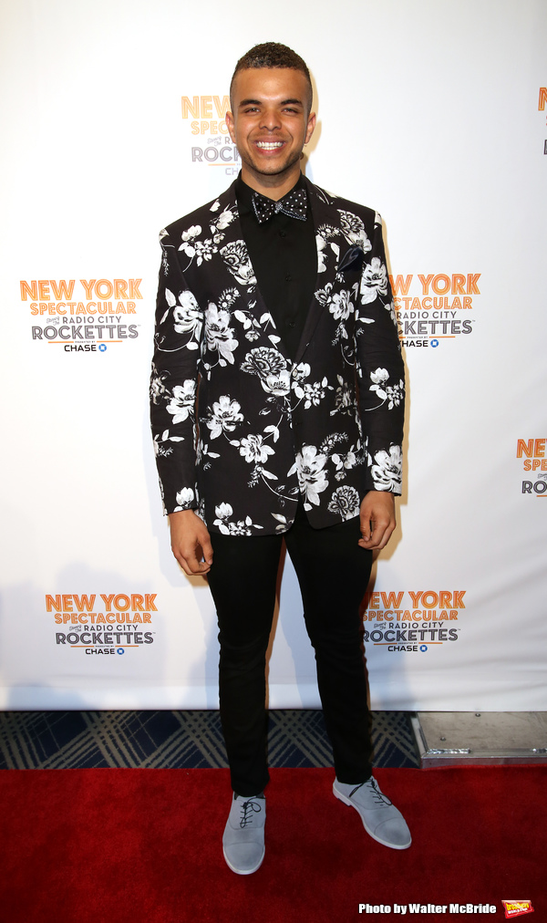 Photo Coverage: On the Red Carpet for NEW YORK SPECTACULAR with the Rockettes (Part One) Image