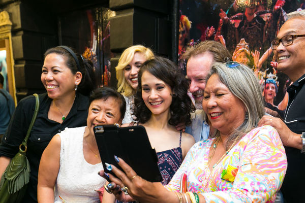 Ali Ewoldt with fans, Filipino American National Historical Society, and Knights of R Photo
