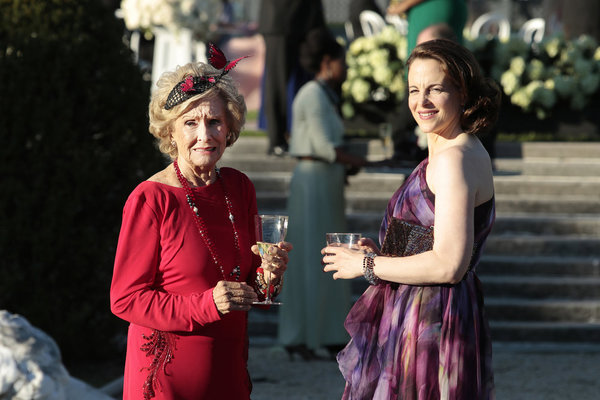 Photos & Clip: Christine Ebersole, Cloris Leachman & More in ROYAL PAINS Musical Episode  Image