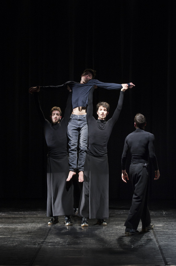 Photo Flash: Compagnia KÖRPER at Fresh Fruit Festival  Image