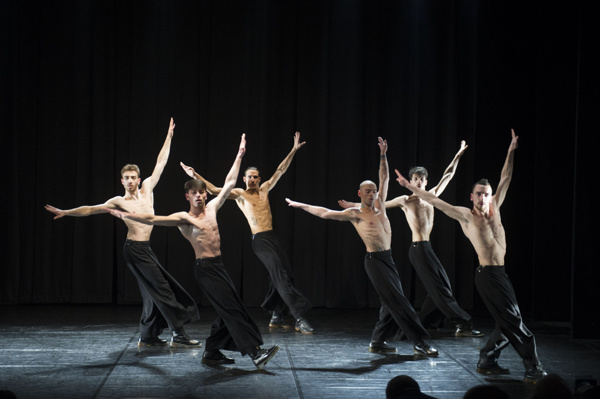 Photo Flash: Compagnia KÖRPER at Fresh Fruit Festival  Image