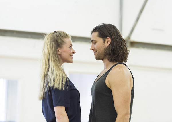 Photo Flash: In Rehearsal with the WICKED Tour Cast Image