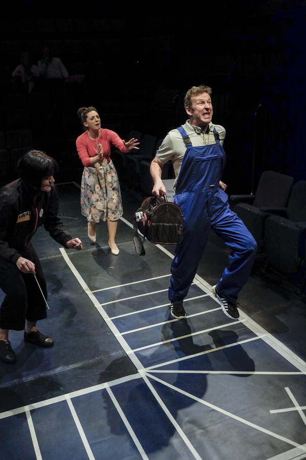 Photo Flash: First Look at Alan Ayckbourn's THE KARAOKE THEATRE COMPANY at SJT Image