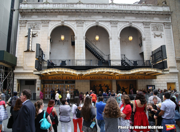 Photo Coverage: Fans Gather for Lin-Manuel Miranda's Final Performance in HAMILTON Image