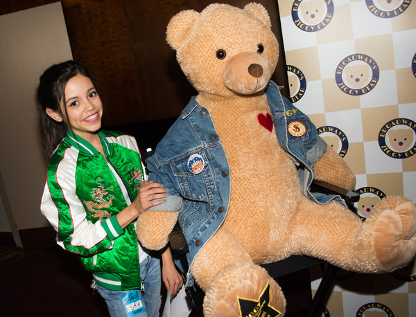 Photo Flash: SCHOOL OF ROCK and FUN HOME Pass Ziggy Bear to Radio City's NEW YORK SPECTACULAR Image