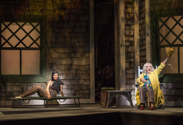 Photo Flash: First Look at Betty Buckley and Rachel York in GREY GARDENS at the Ahmanson Image