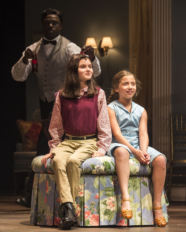 Photo Flash: First Look at Betty Buckley and Rachel York in GREY GARDENS at the Ahmanson Image