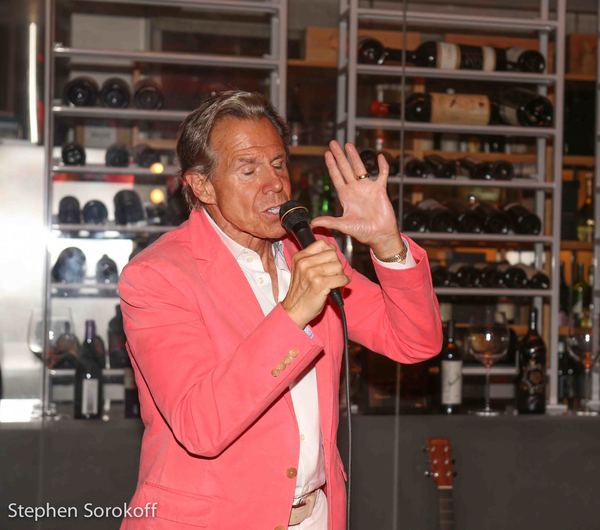 Photo Coverage: Bill Boggs Sings At Le Cirque's Musical Mondays Image