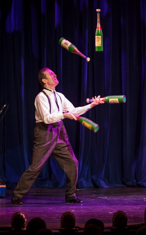 Photo Flash: They've Got Magic to Do- First Look at Broadway-Bound THE ILLUSIONISTS: TURN OF THE CENTURY Image