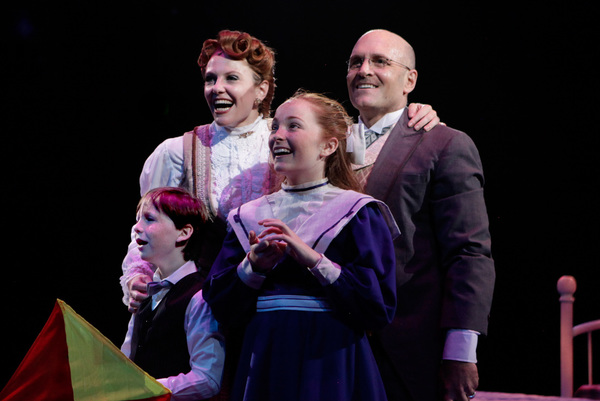 Photo Flash: First Look at North Shore Music Theatre's MARY POPPINS Image
