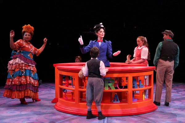 Photo Flash: First Look at North Shore Music Theatre's MARY POPPINS Image