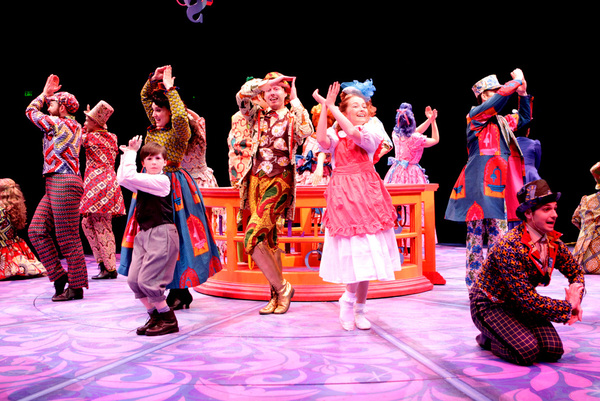 Photo Flash: First Look at North Shore Music Theatre's MARY POPPINS Image