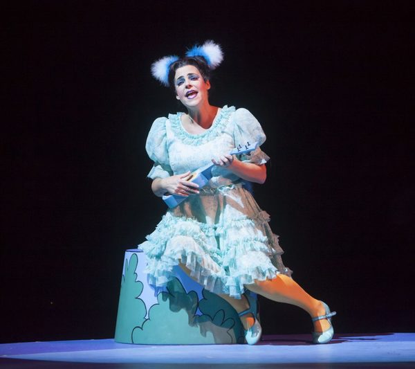 Photo Flash: First Look at Jason Graae, Sharon Wilkins, John Treacy Egan, Bets Malone and More in SEUSSICAL at Music Circus Image