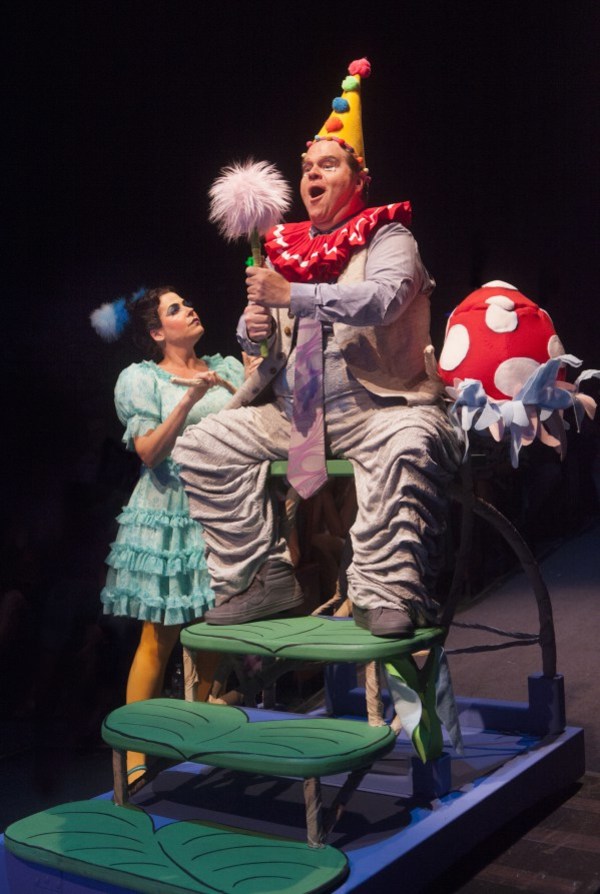 Photo Flash: First Look at Jason Graae, Sharon Wilkins, John Treacy Egan, Bets Malone and More in SEUSSICAL at Music Circus Image