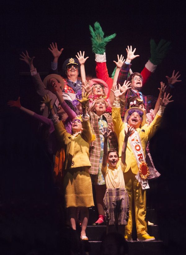 Photo Flash: First Look at Jason Graae, Sharon Wilkins, John Treacy Egan, Bets Malone and More in SEUSSICAL at Music Circus Image