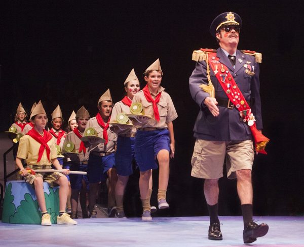 Photo Flash: First Look at Jason Graae, Sharon Wilkins, John Treacy Egan, Bets Malone and More in SEUSSICAL at Music Circus Image