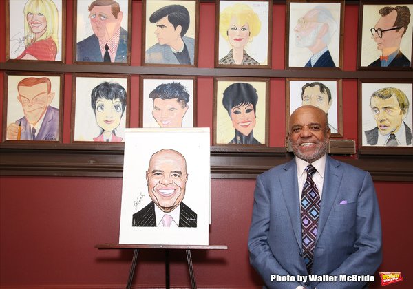 Photo Coverage: MOTOWN's Berry Gordy gets His Place on the Walls of Sardi's! Image