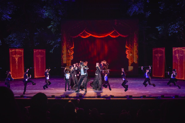 Photo Flash: First Look at Robert Petkoff, Stephanie Gibson, Steve Rosen and More in YOUNG FRANKENSTEIN at The Muny Image