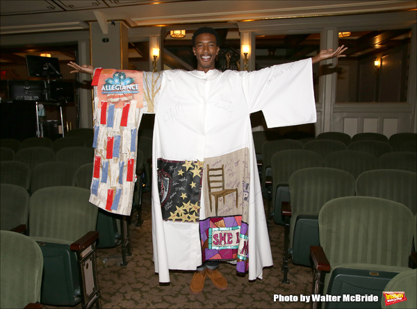 Exclusive Photo Coverage: Inside MOTOWN's Gypsy Robe Ceremony! Image