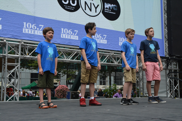 Photo Coverage: Casts of MOTOWN, CHICAGO & More Return to Broadway in Bryant Park! 