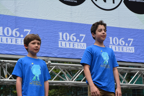 Photo Coverage: Casts of MOTOWN, CHICAGO & More Return to Broadway in Bryant Park! 