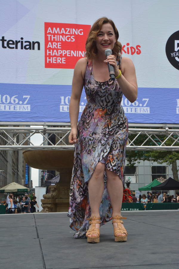 Photo Coverage: Casts of MOTOWN, CHICAGO & More Return to Broadway in Bryant Park! 