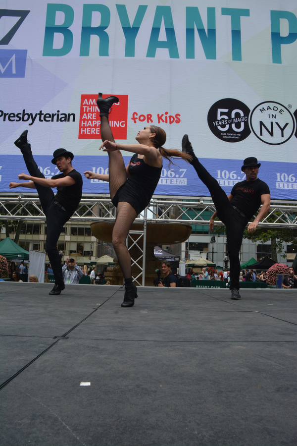 Photo Coverage: Casts of MOTOWN, CHICAGO & More Return to Broadway in Bryant Park! 