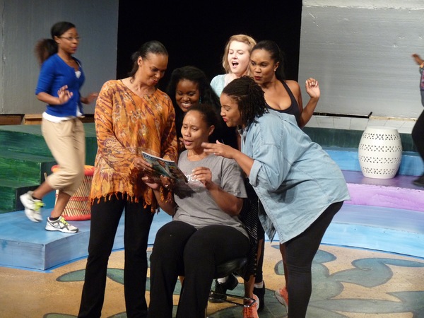 Photo Flash: In Rehearsal with 'DA KINK IN MY HAIR at Horizon Theatre Image