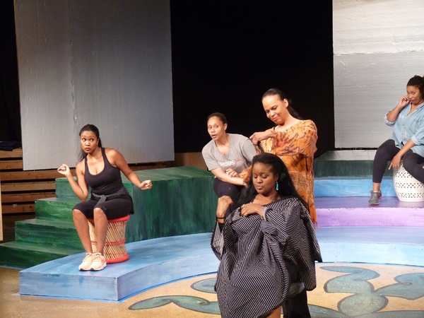 Photo Flash: In Rehearsal with 'DA KINK IN MY HAIR at Horizon Theatre Image