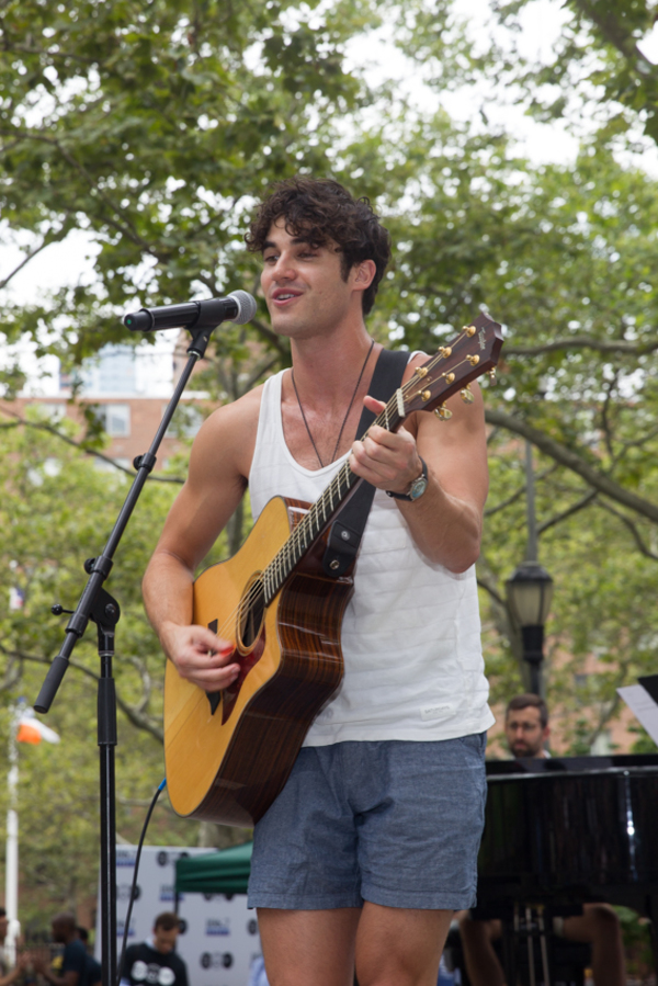 Darren Criss Photo