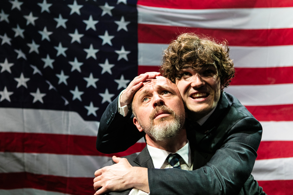 Photo Flash: First Look at Fra Fee and More in THE FIX at Union Theatre Image