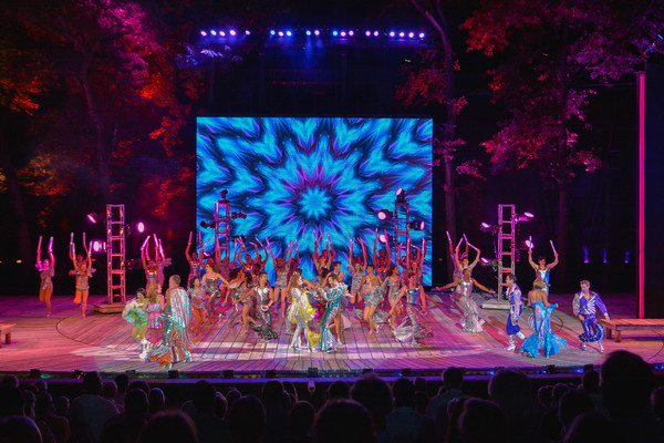 Photo Flash: First Look at Brittany Zeinstra, Julia Murney and More in MAMMA MIA! at The Muny Image