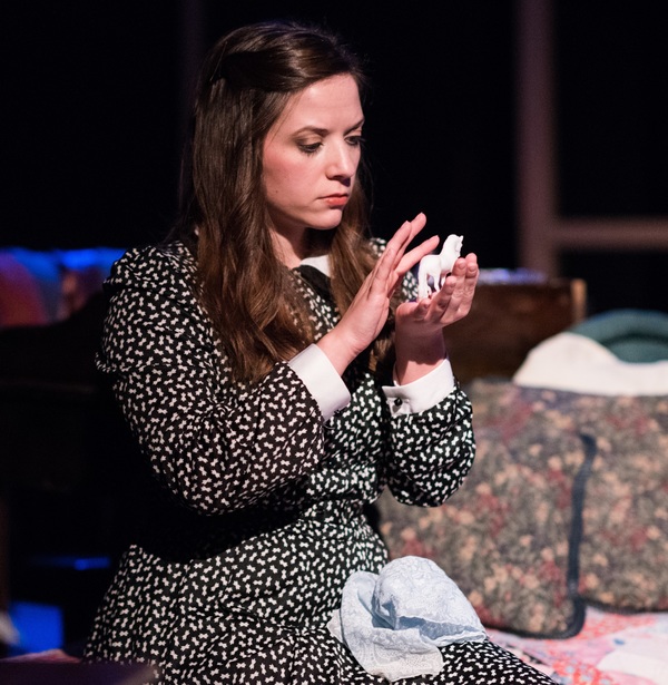 Photo Flash: First Look at THE GLASS MENAGERIE at The City Theatre Image