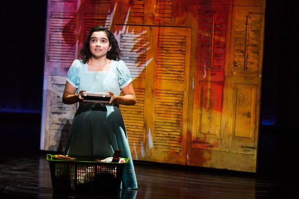 Photo Flash: First Look at ON YOUR FEET!'s New 'Emilio' - Ektor Rivera! Image
