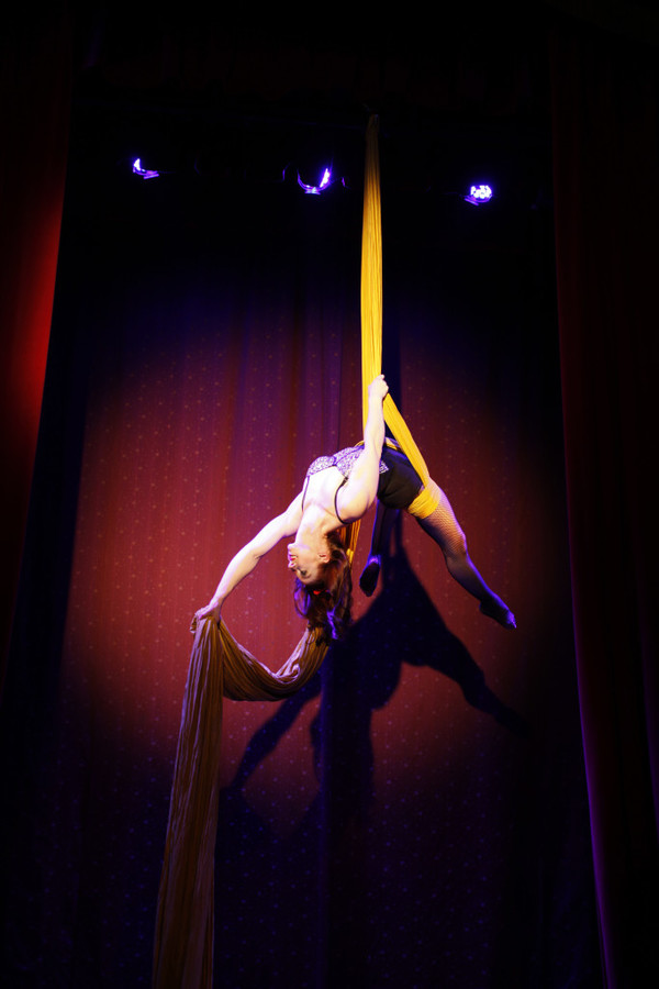 Photo Flash: Maine State Music Theatre Presents FOOTLIGHT FOLLIES Image